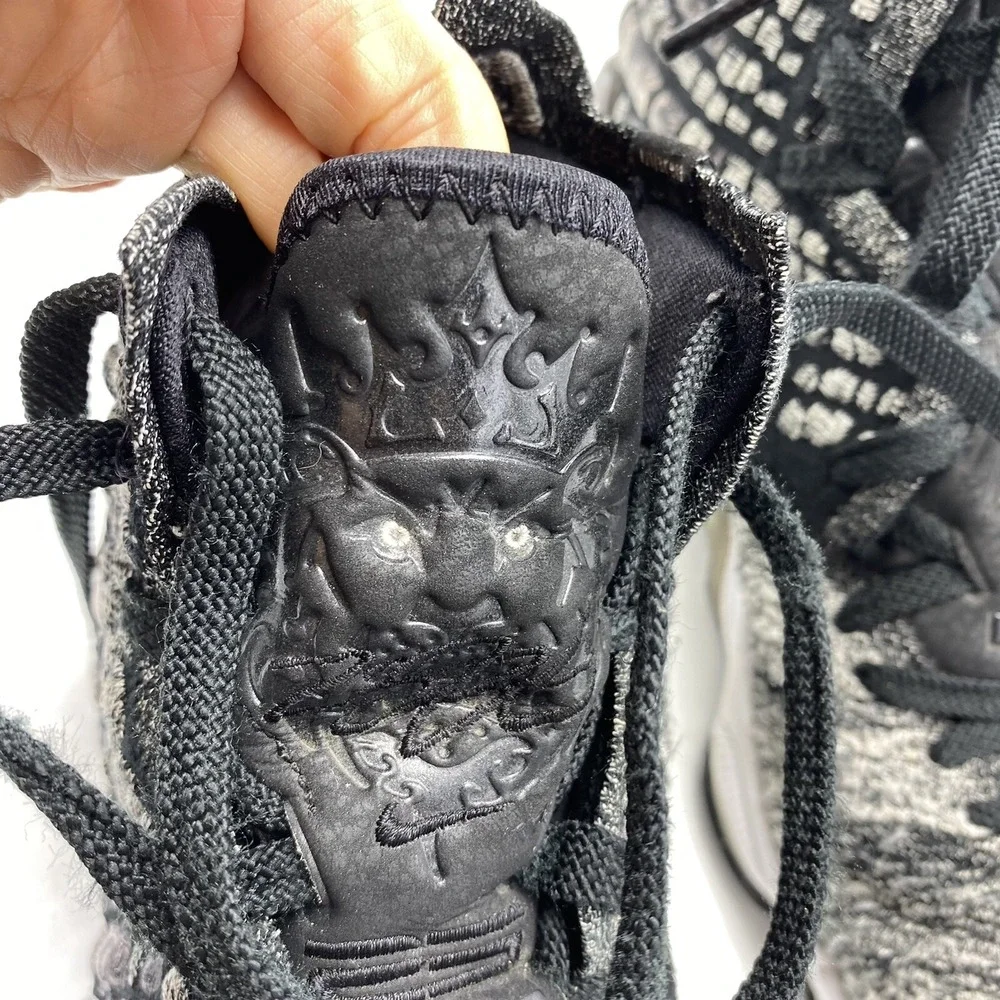 Nike Lebron XVII 17 Basketball Shoes Mens 8 Black White Oreo BQ3177-002